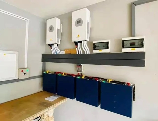 Inversor híbrido Deye de 10kw de três fases para sistema de eletricidade híbrida solar 380v