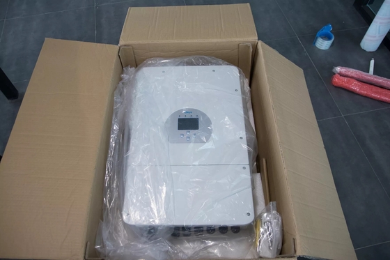 Deye Sun-8K-SG01LP1-EU Inverter solar híbrido de fase única de 8KW com 99,90% de eficiência