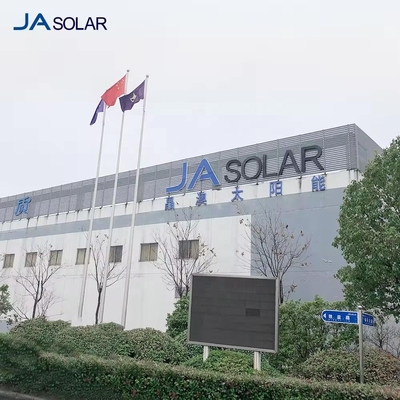JA 455W Half Cell Solar Panel A opção confiável para a geração de energia fotovoltaica